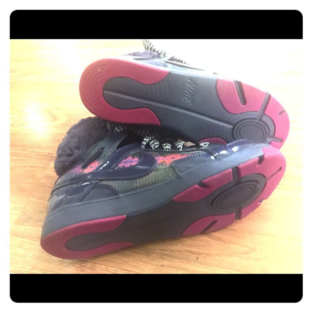 Purple Nike Airs Woman’s Size 6
